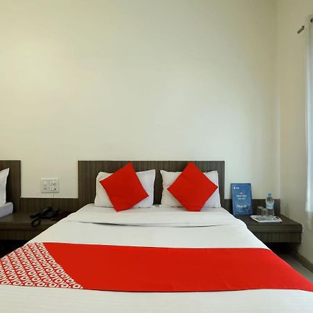 Oyo 4198 Hotel Shri Sai Murli Širdi Exteriér fotografie