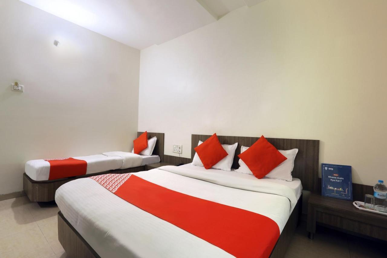 Oyo 4198 Hotel Shri Sai Murli Širdi Exteriér fotografie